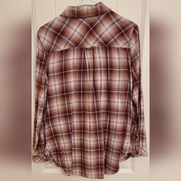 Women's Flannel Shirt - Picture 2 of 9